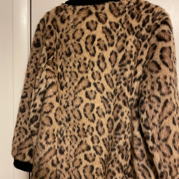 Style VI Ltd fur jacket - Picture 4 of 4